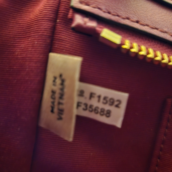 COACH Blacke Bubble Leather small cross/clutch bag - Picture 9 of 12